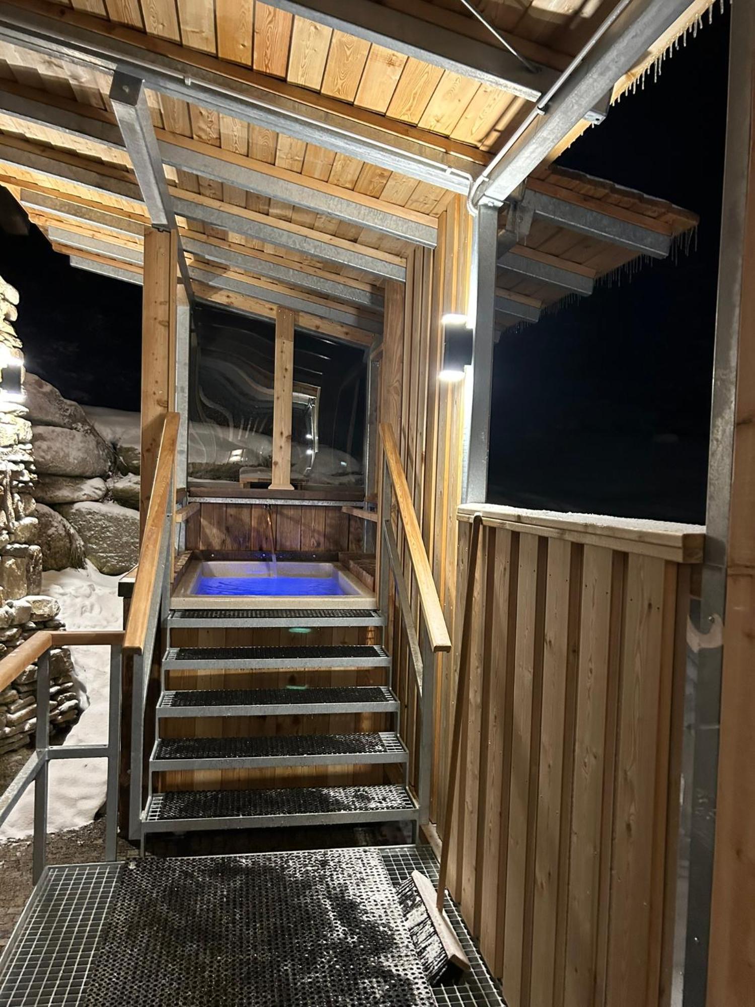 Erlebachova Bouda, Hotel - Resort Svaty Frantisek Špindlerŭv Mlýn Ngoại thất bức ảnh